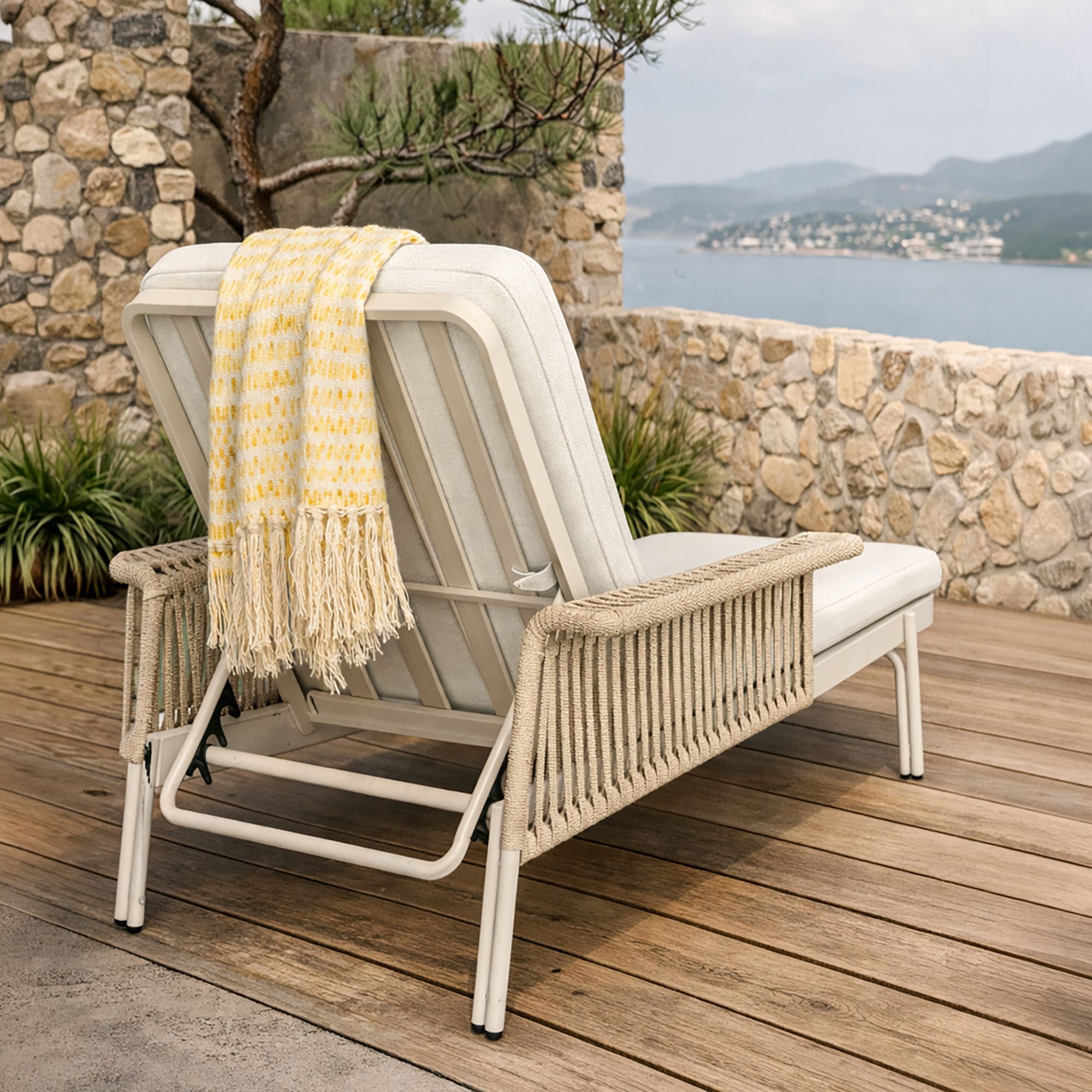 Lot de 2 chaises longues en aluminium beige FIGARI