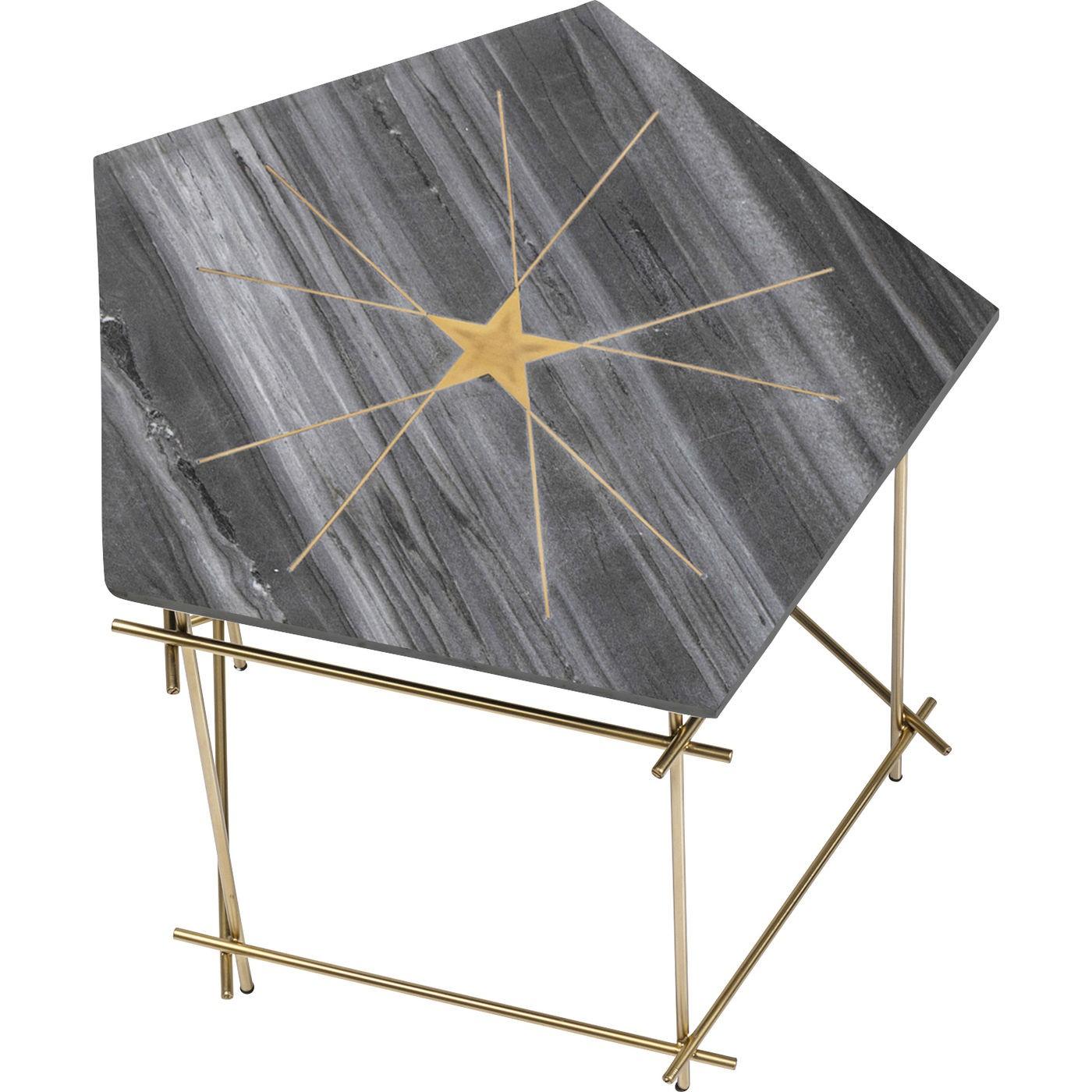 Table d'appoint Mystic Pentagon grise 52cm Kare Design