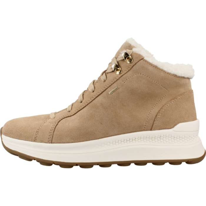 Sneakers de  Mujer de la marca GEOX  modelo D SPHERICA ACTIF X2 BEIS