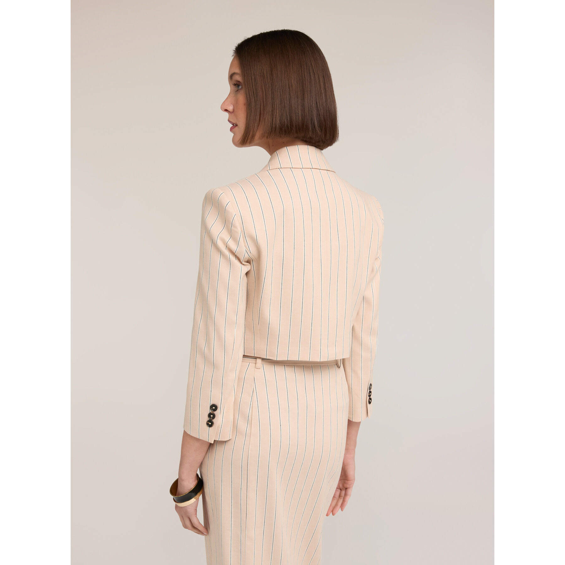 Motivi - Blazer spencer de mezcla de lino a rayas - Beige