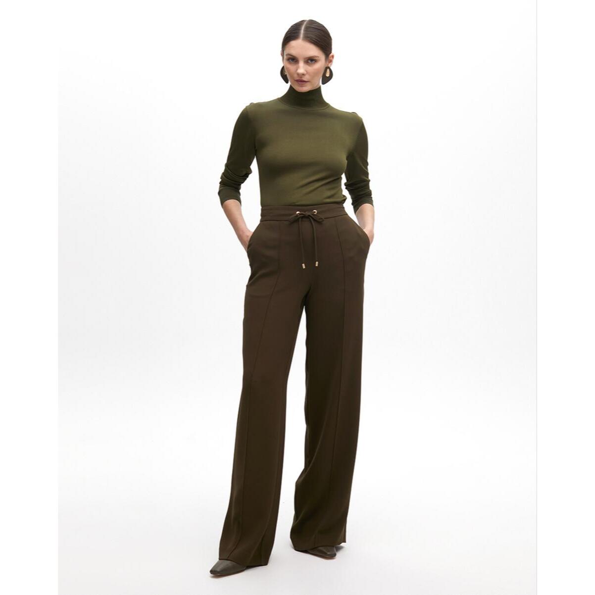 Pantaloni dritti con elastico e nervatura centrale