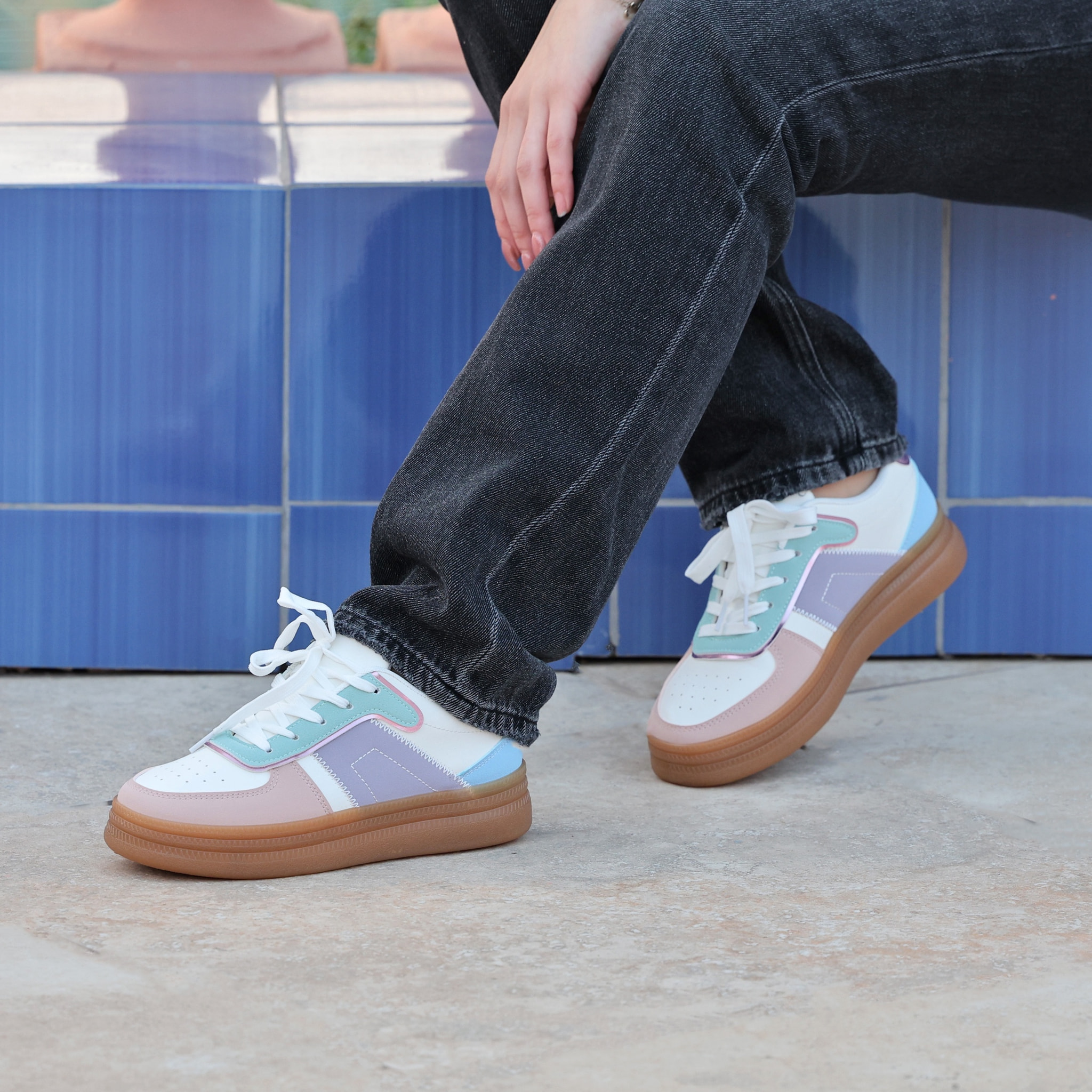 Sneakers in simil pelle multicolore