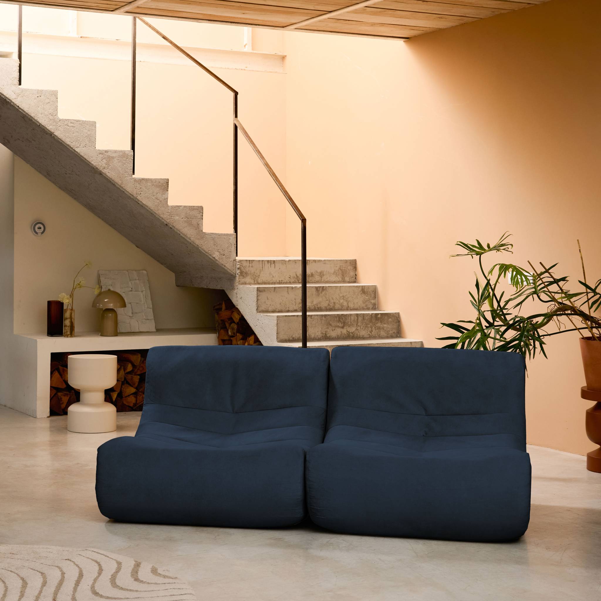 Fauteuil chauffeuse en velours style contemporain 2 places bleu foncé