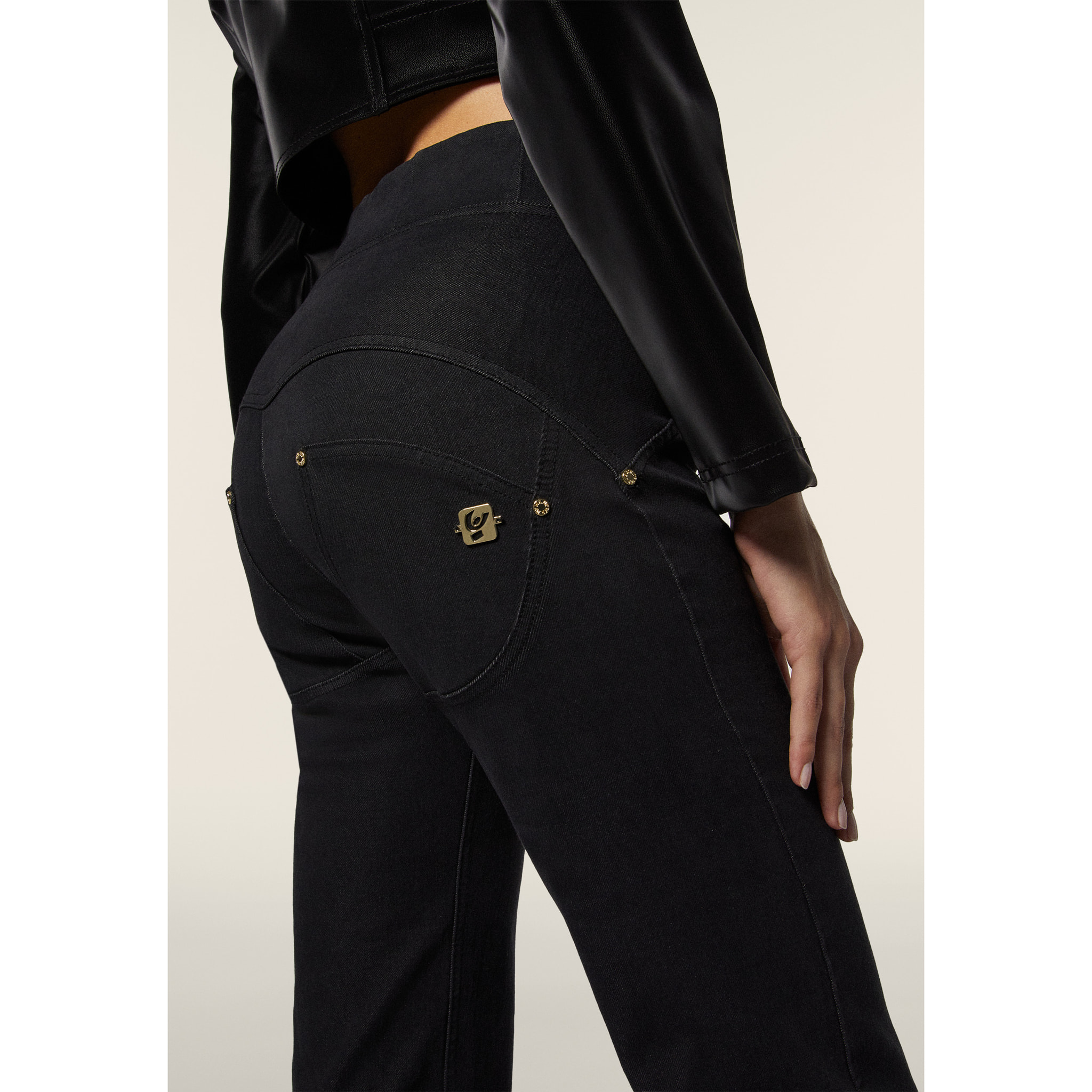 Jeans push up WR.UP® con doppia zip dorata e fondo a zampa