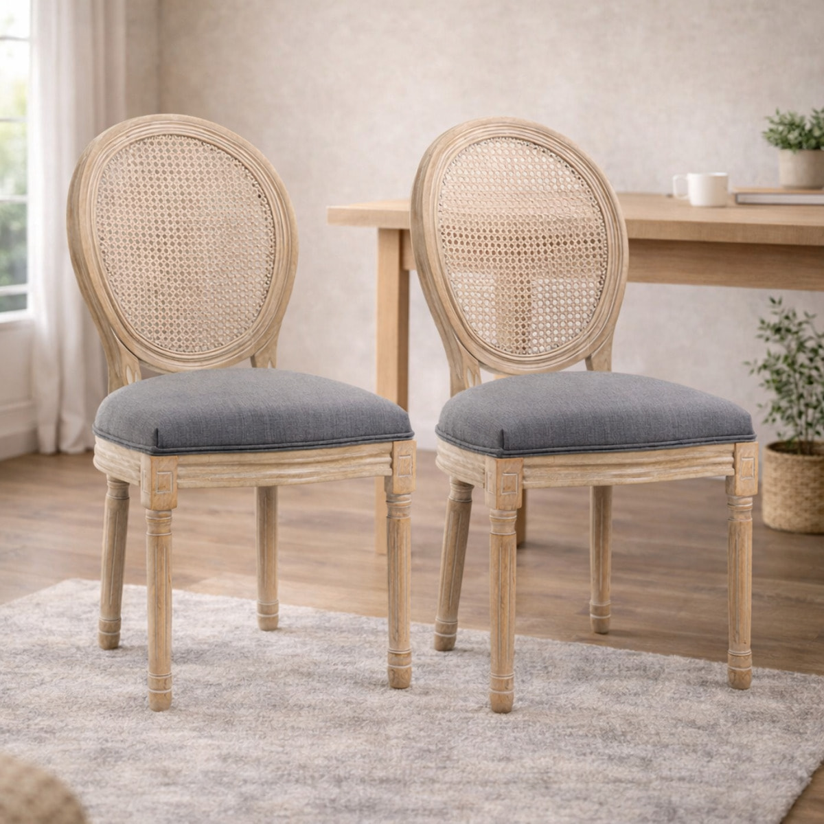 Lot de 2 chaises médaillon – Style Louis XVI – Dossier cannage