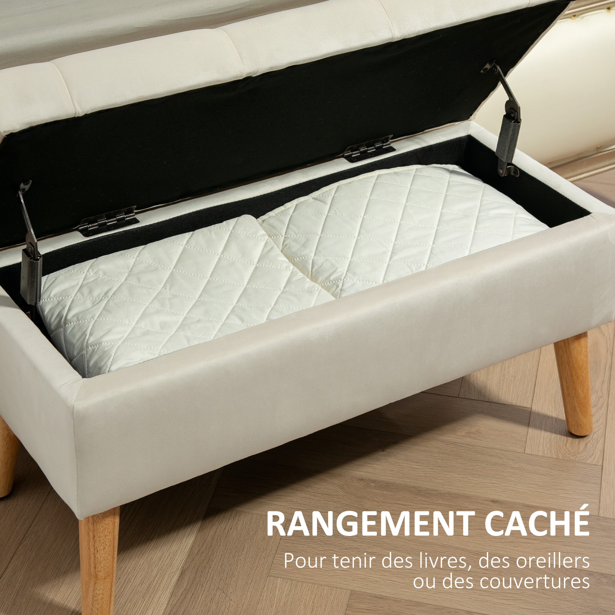 Banquette coffre design scandinave - piètement effilé bois assise effet capitonné velours crème