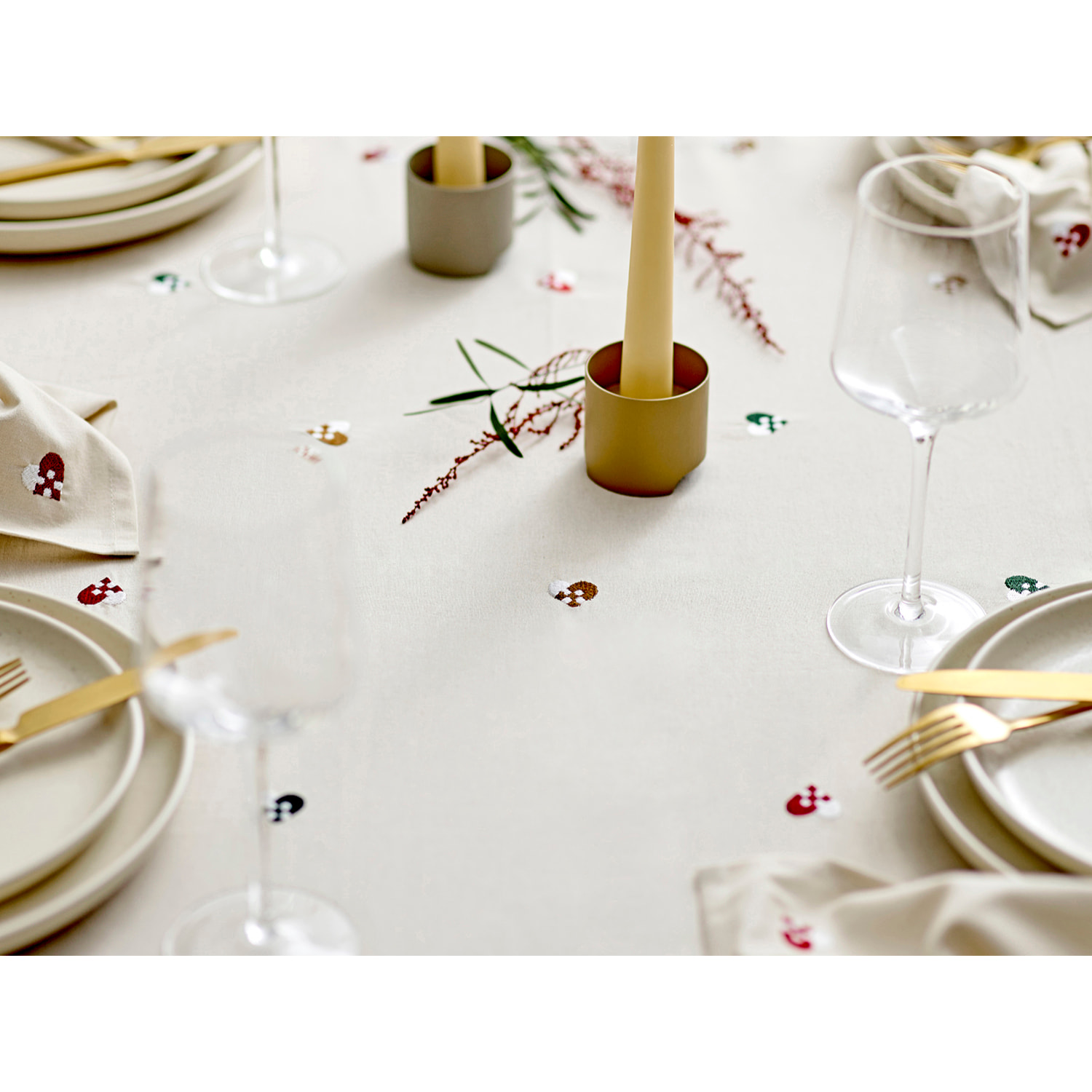 Nappe Christmas Hearts Embroidery