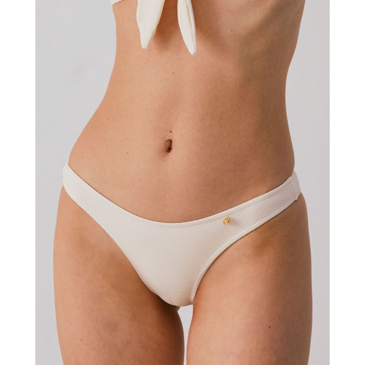 Ivori Bottom Uve