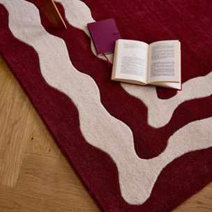 PANTONE - Tapis en laine fait main Rouge D'ORAGE à motif wavy bordeaux