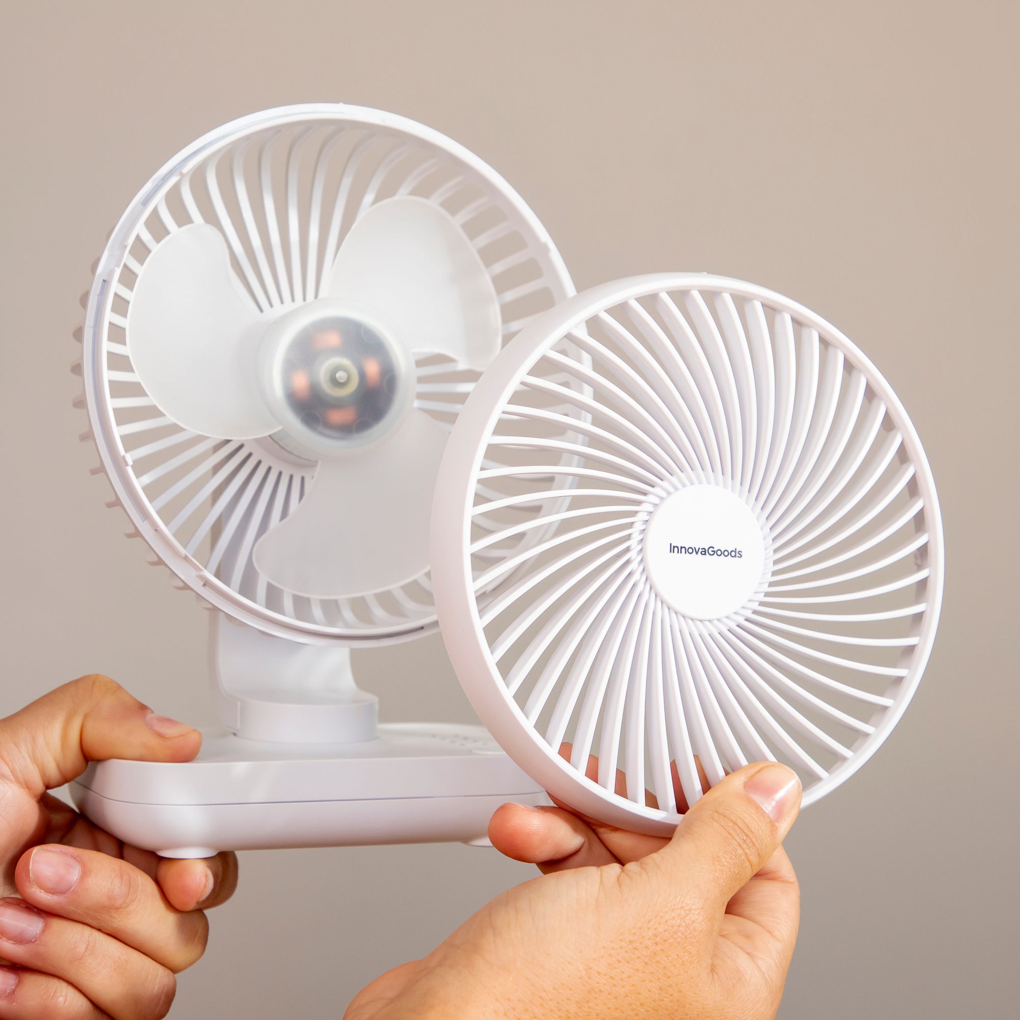 Ventilatore da scrivania ricaricabile Fanrec 3600 mAh - 13,3 W - bianco - Ø5,4'' - 14 x 18 x 7,5 cm