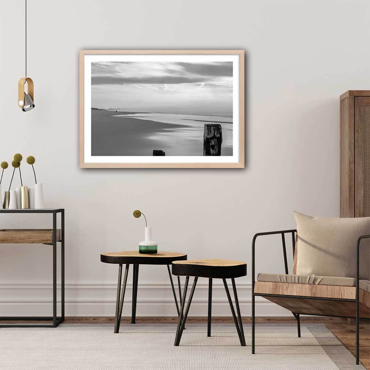 Affiche photo balade sur la plage à hossegor Affiche + cadre en bois - Chêne