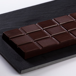 Tableta artesanal de chocolate (74% Cacao) con frutos rojos y miel, 100gr.