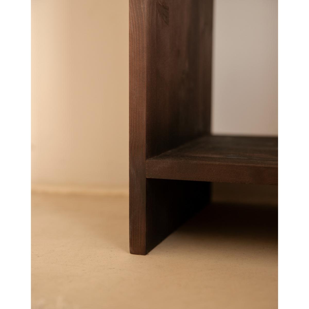 Table de chevet en bois massif avec un tiroir en blanc 60x40cm Hauteur: 60 Longueur: 40 Largeur: 29.5