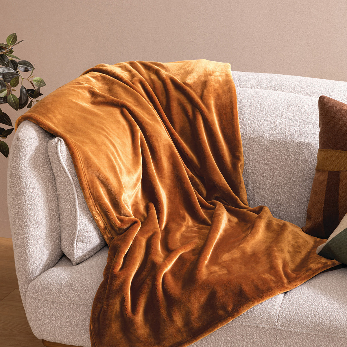 Plaid flanelle Cuddly jaune moutarde 180x230cm