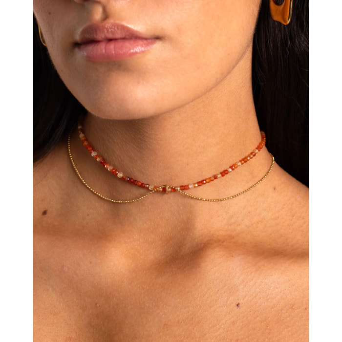Collar dorado de mujer