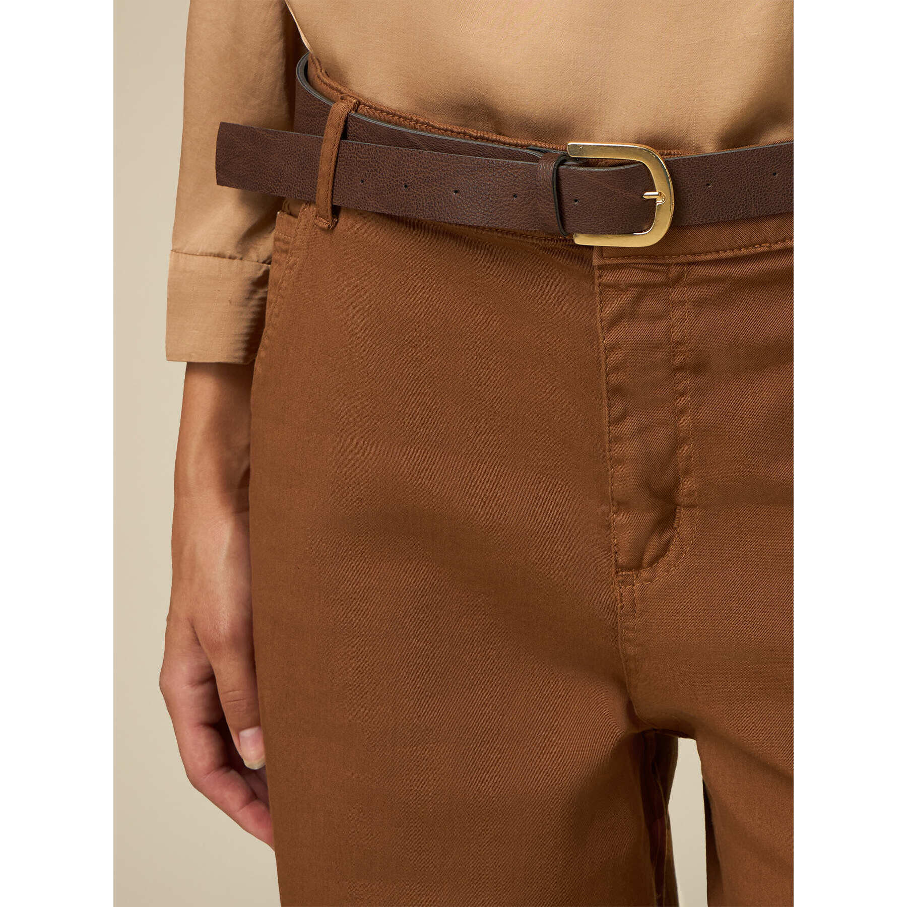 Oltre - Pantaloni boyslim con cintura - Marrone