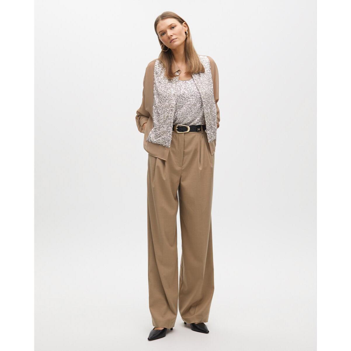 Camicia con paillettes sul davanti