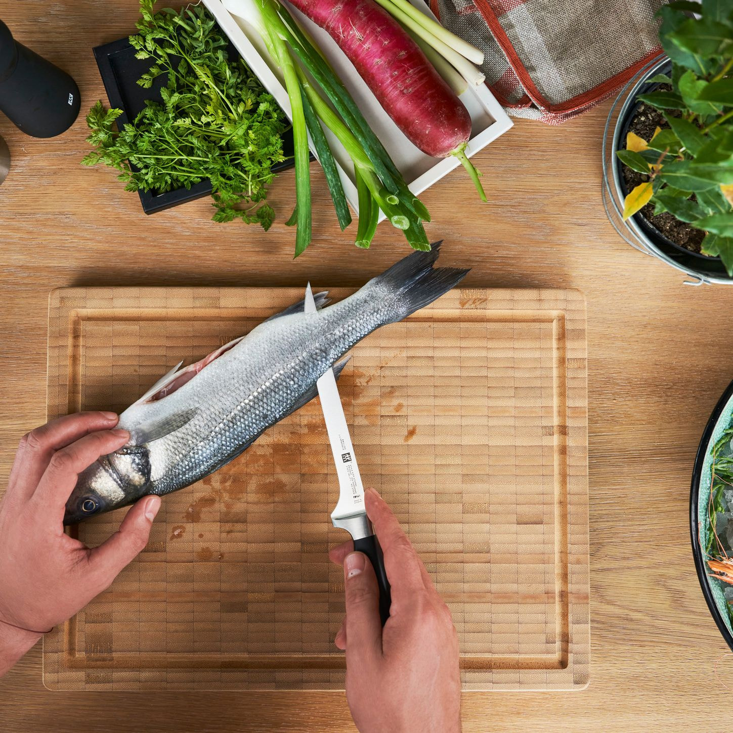 Couteau à filet 18 cm