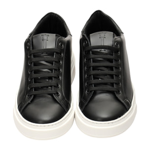 Sneakers stringate in vera pelle