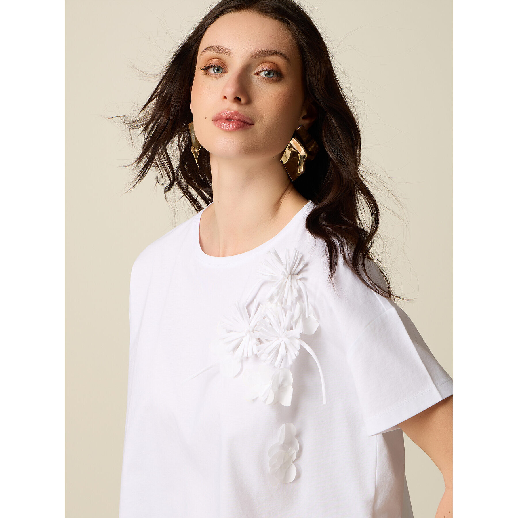 Oltre - Camiseta con aplicaciones florales - Blanco