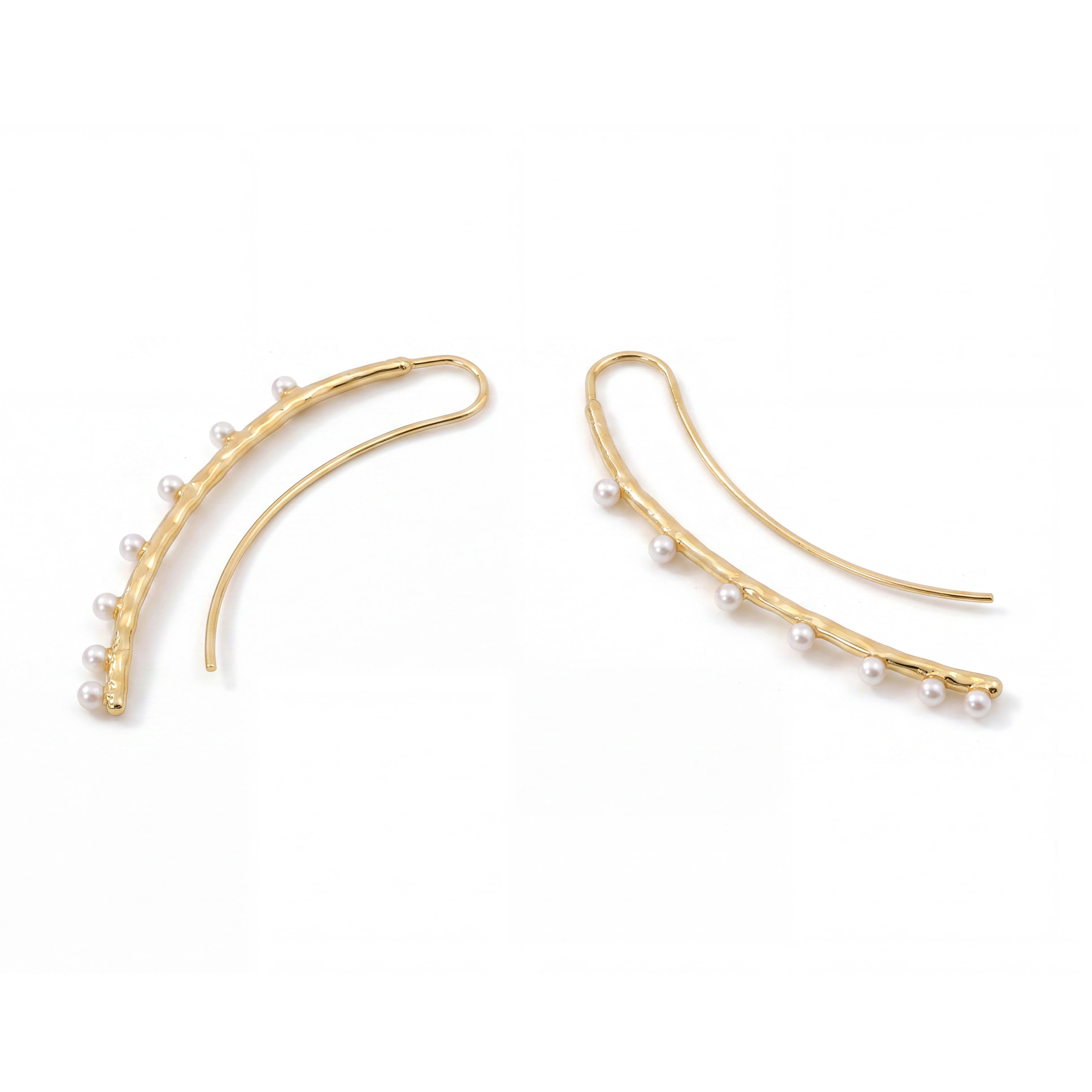 Pendientes de Aleación de Metal y Perla Blanca acabado en oro amarillo de 18k