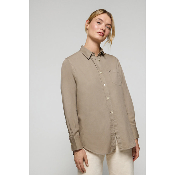 Camicia Simona cammello loose fit con monogramma ricamato PC