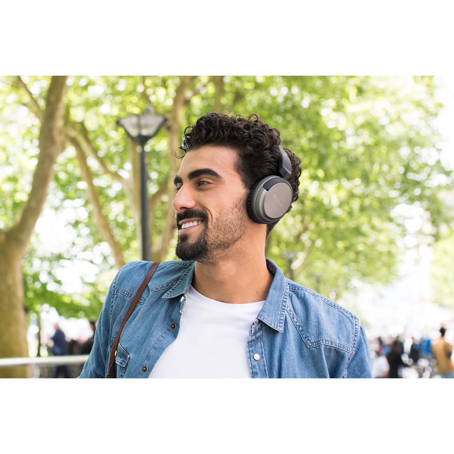 MAGNUSSEN H3 HEADPHONES en color Gris