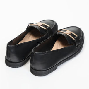 Mocassini in simil pelle con applicazione color oro