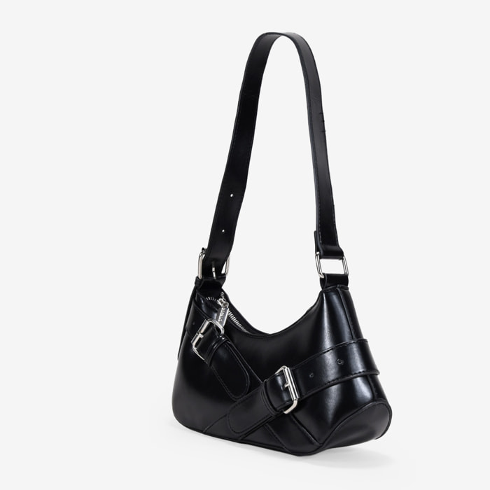 Bolso de hombro negro con cinturones