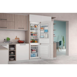Réfrigérateur combiné encastrable INDESIT INCO18DC03