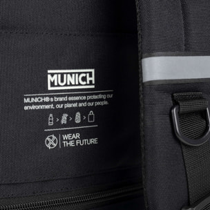 Mochila negra de poliéster reciclado MUNICH GATE X-39 UNDERSEAT BACKPACK