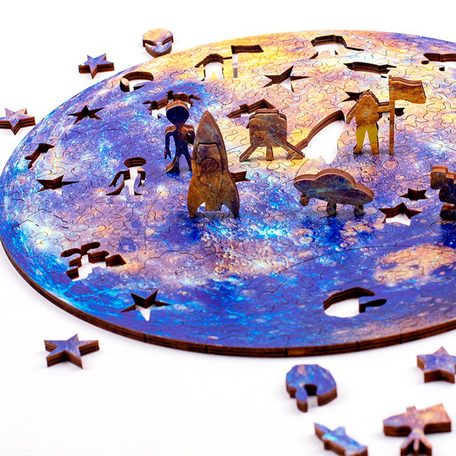 Puzzle in legno con 263 pezzi. Design pianeta Terra.