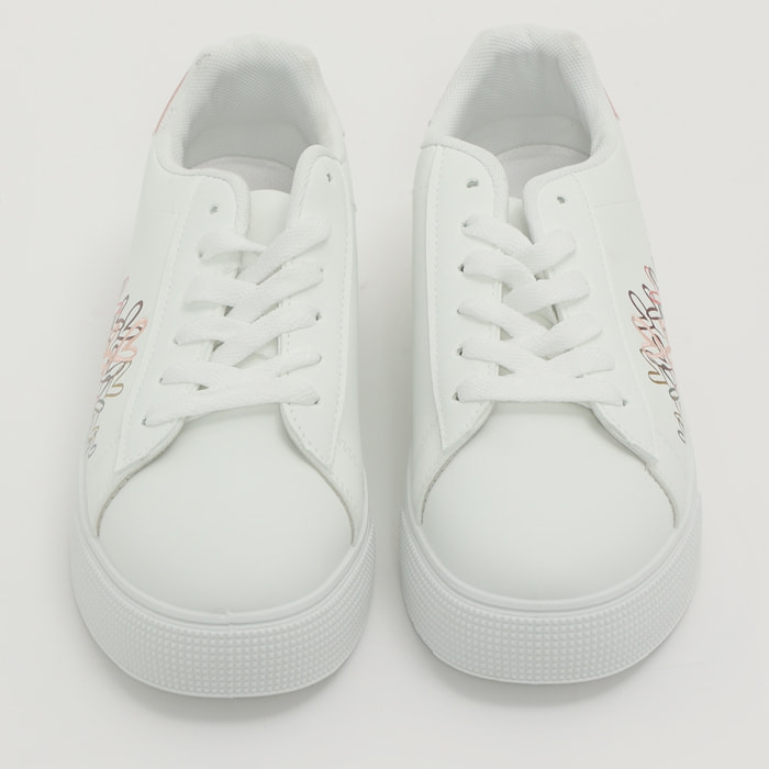 Sneakers in simil pelle con ricamo laterale