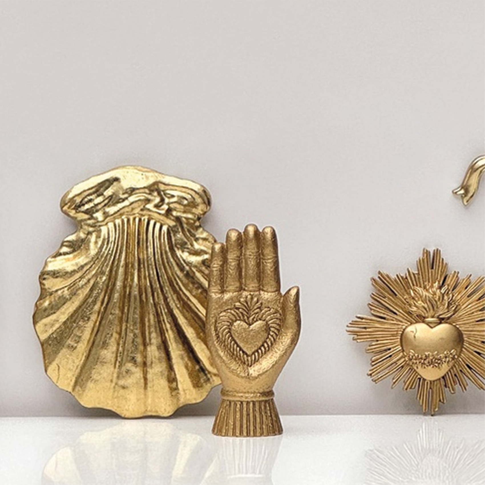 Ex-voto main objet décoratif - Doré