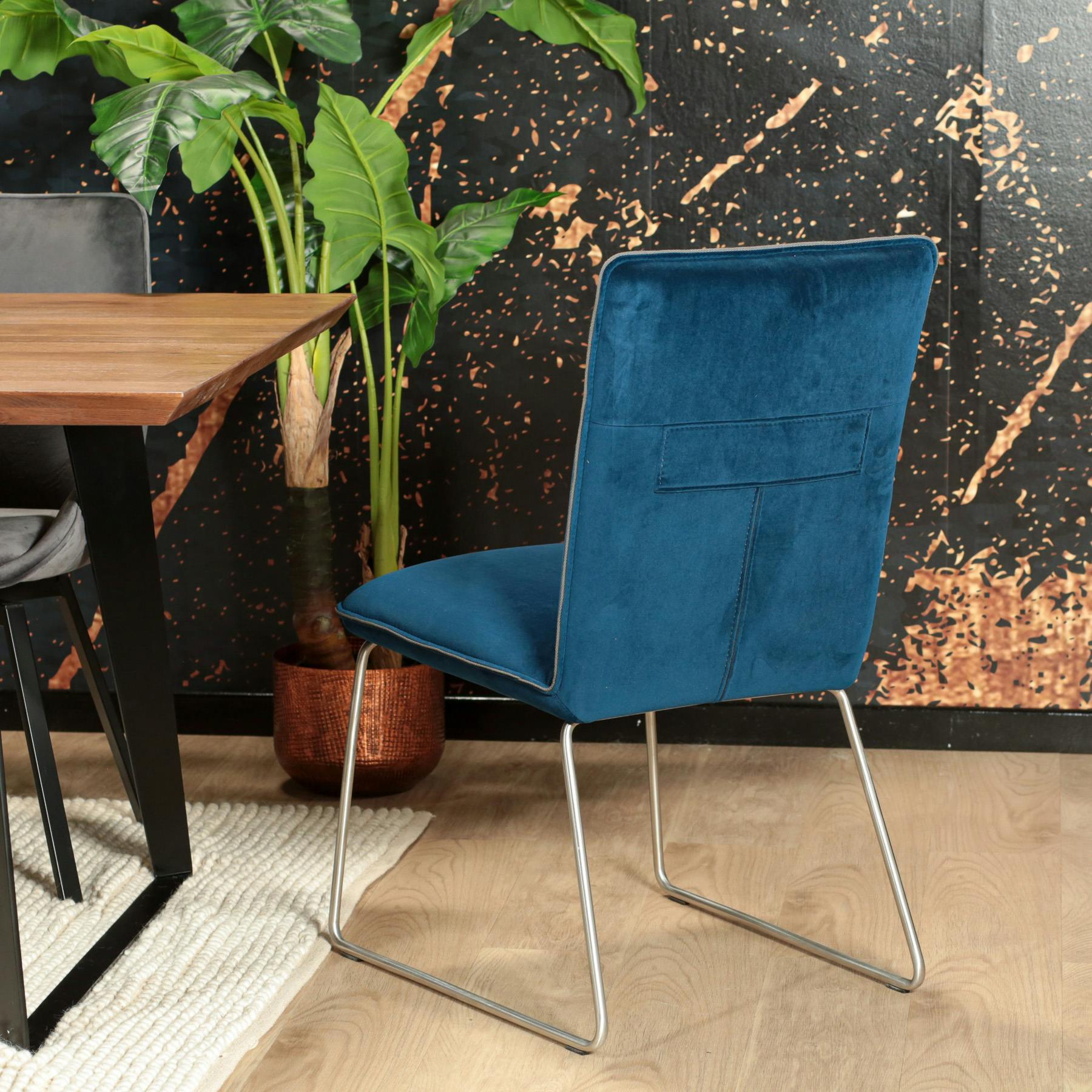 Chaise de salle à manger velours bleu (lot de 2) OKA