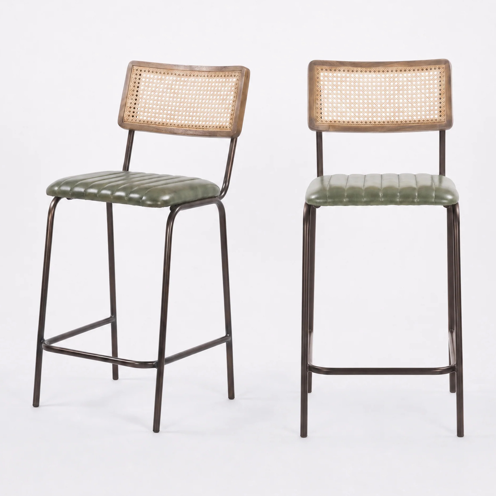 Lot de 2 chaises de bar 76 cm en cannage et cuir vert - Arsène