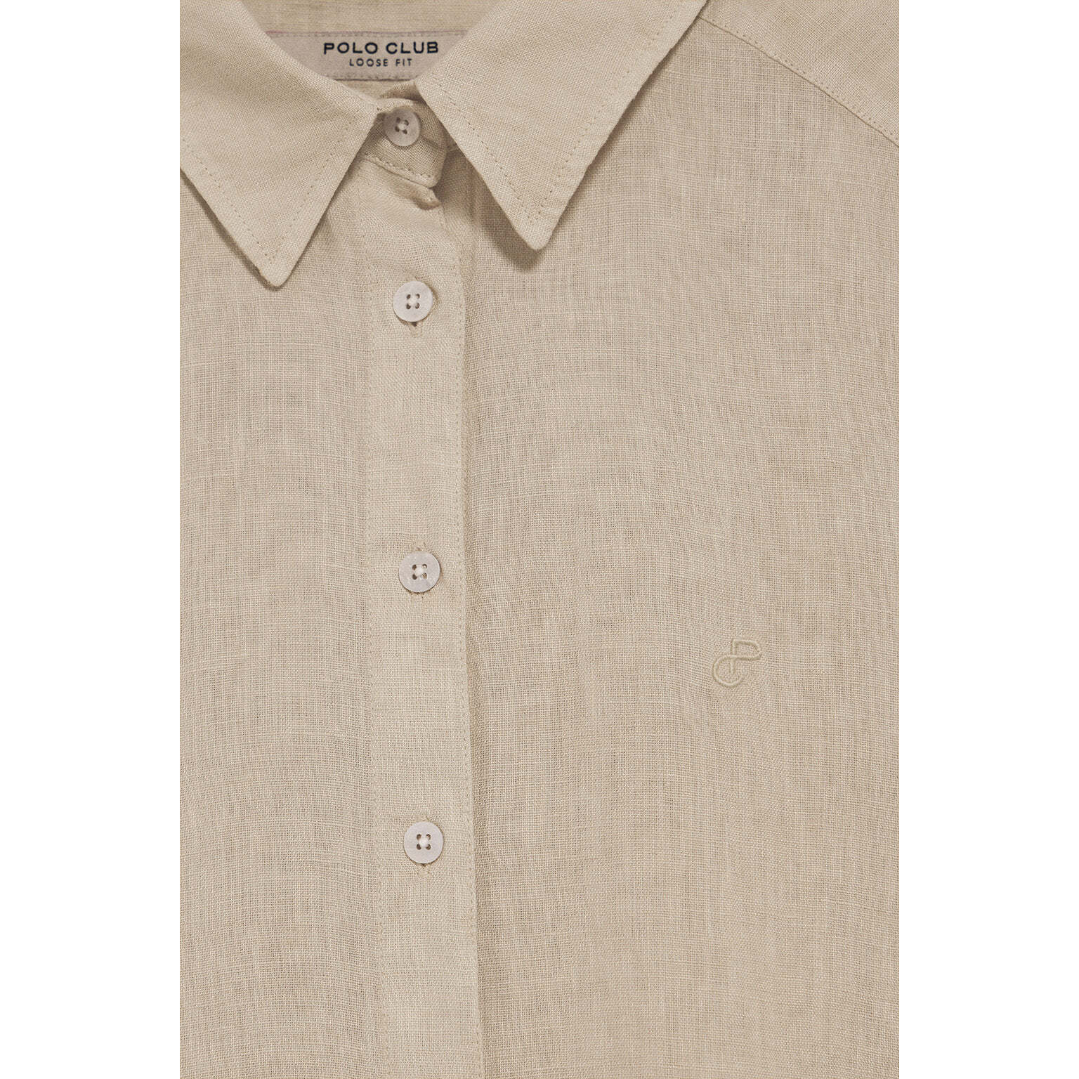 Camisa color arena garment dye de lino con monograma bordado