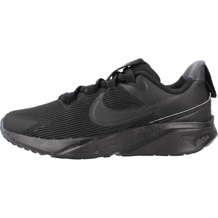 SNEAKERS NIKE  STAR RUNNER 4