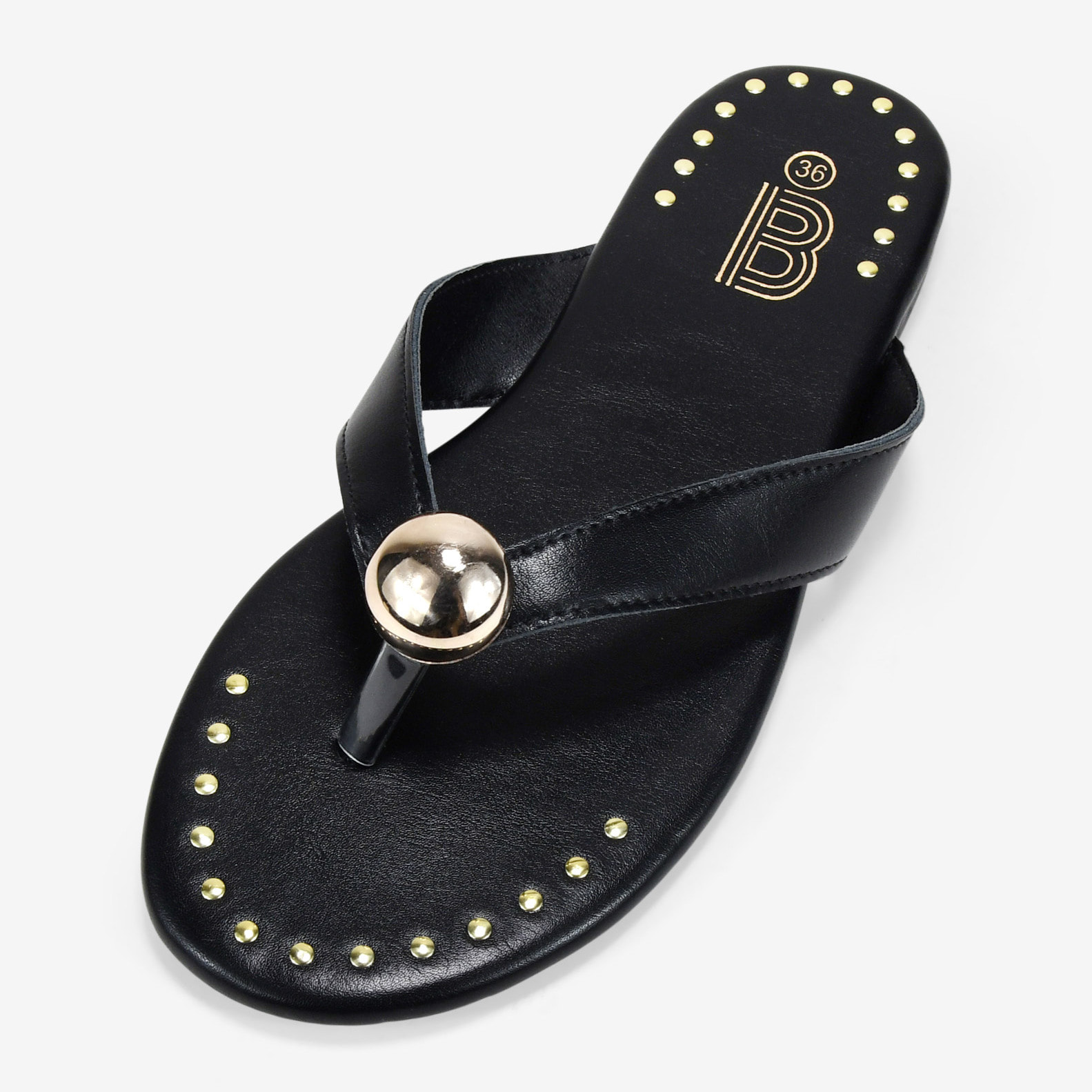 Sandalias de dedo negras planas con metal y tachuelas