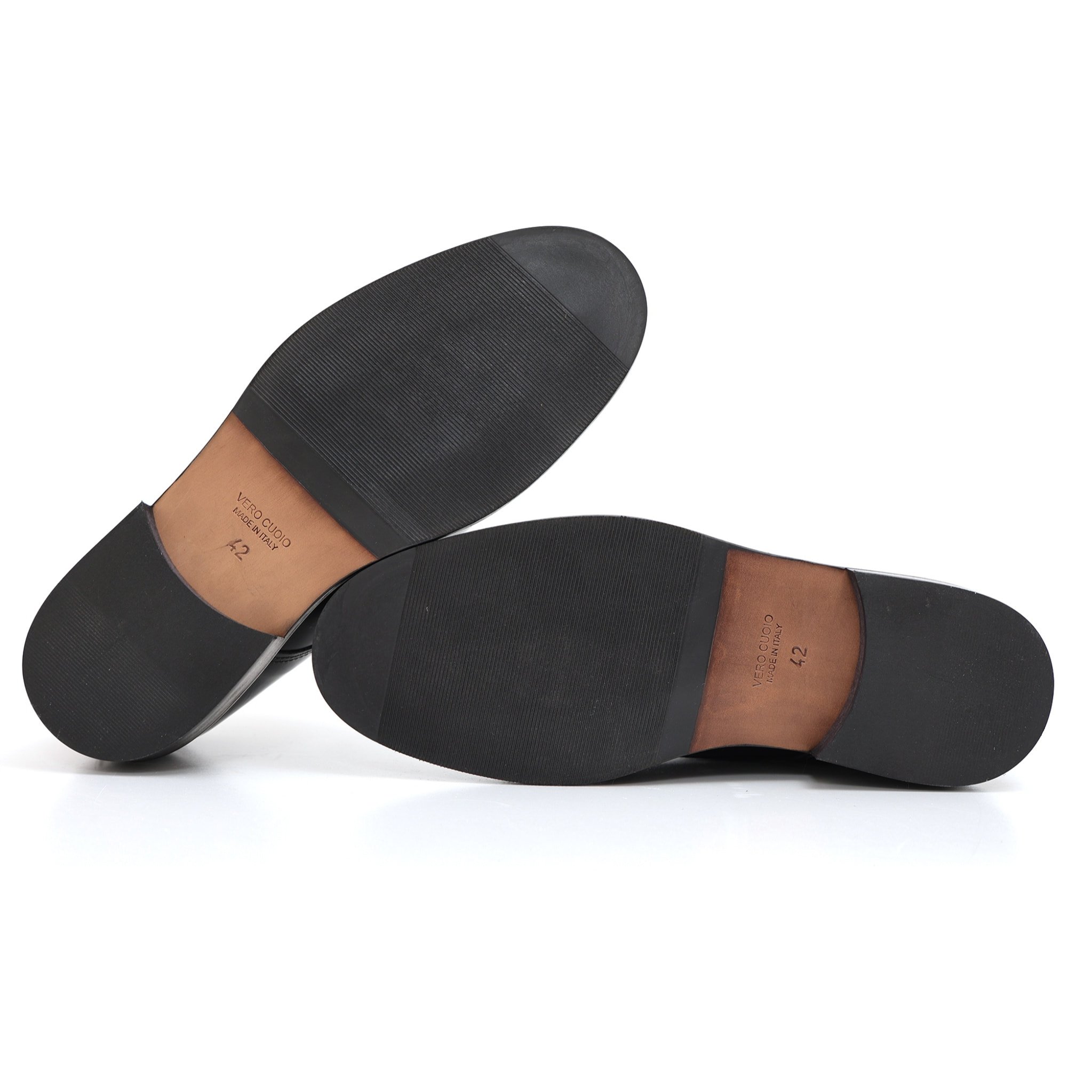 Derby stringate in pelle abrasivato con fondo cuoio antiscivolo Marrone