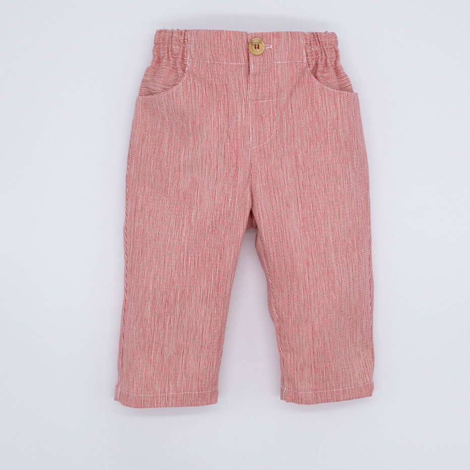 PANTALON BOTÓN MADERA RAYA ROJA