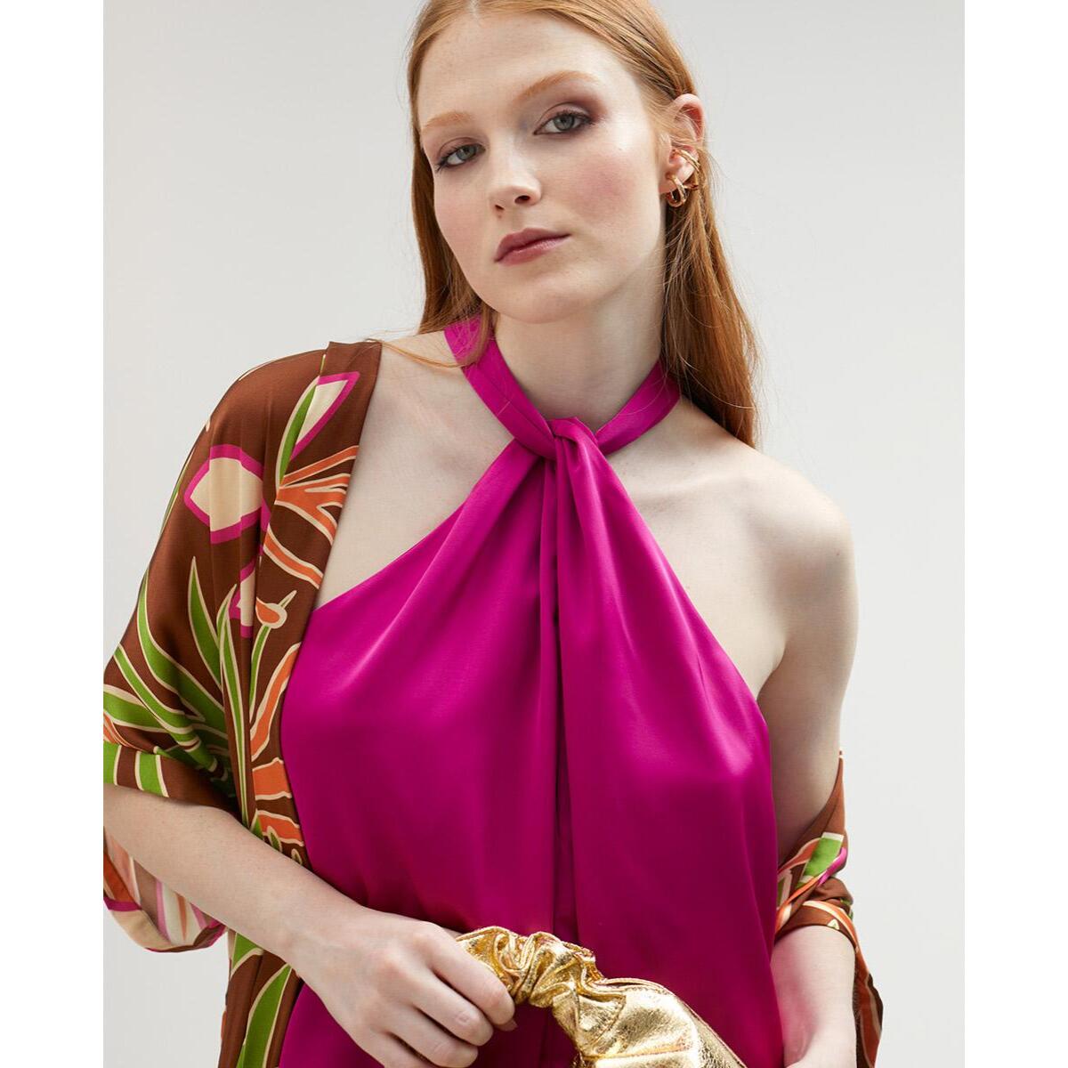 Top Fluttuante con Collo Halter