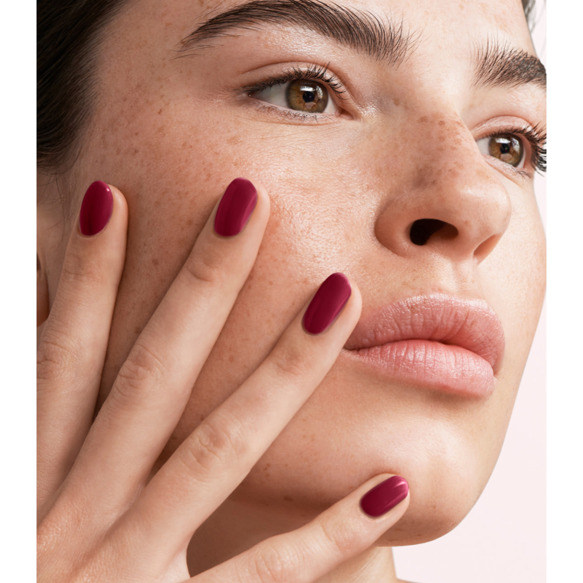 Vernis semi-permanent - 439 Berry Sheen - 15 ml