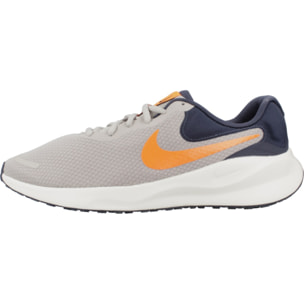 SNEAKERS NIKE REVOLUTION 7