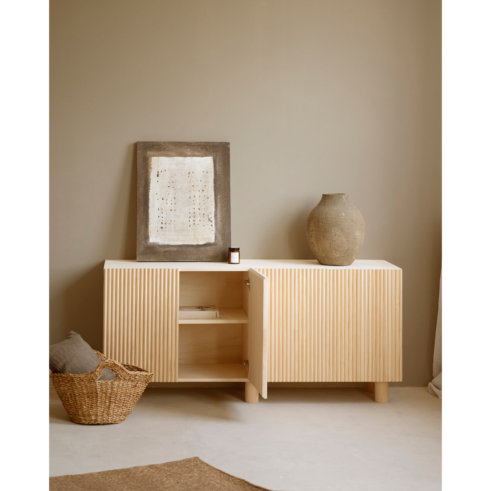 Buffet en bois de sapin et pin en ton naturel 152x42cm Hauteur: 71 Longueur: 152 Largeur: 42