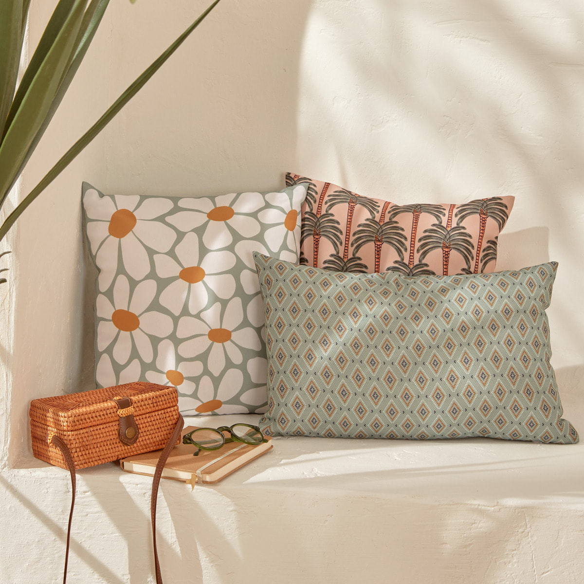 Housse de coussin d extérieur "Lilio" vert céladon 30x50cm