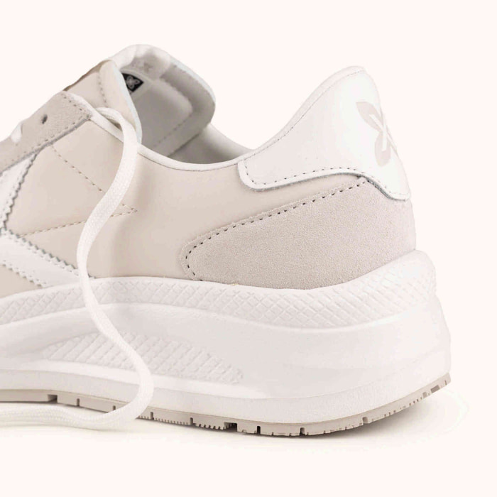 MUNICH AGORA 02 Zapatillas de estética urbana y técnica en color beige y blanco