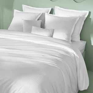 Lot h.couette +taies satin de coton jeu d'unis blanc Palace raye blanc