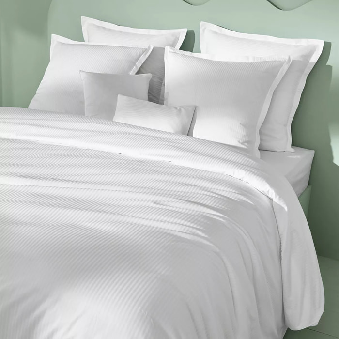 Lot h.couette +taies satin de coton jeu d'unis blanc Palace raye blanc