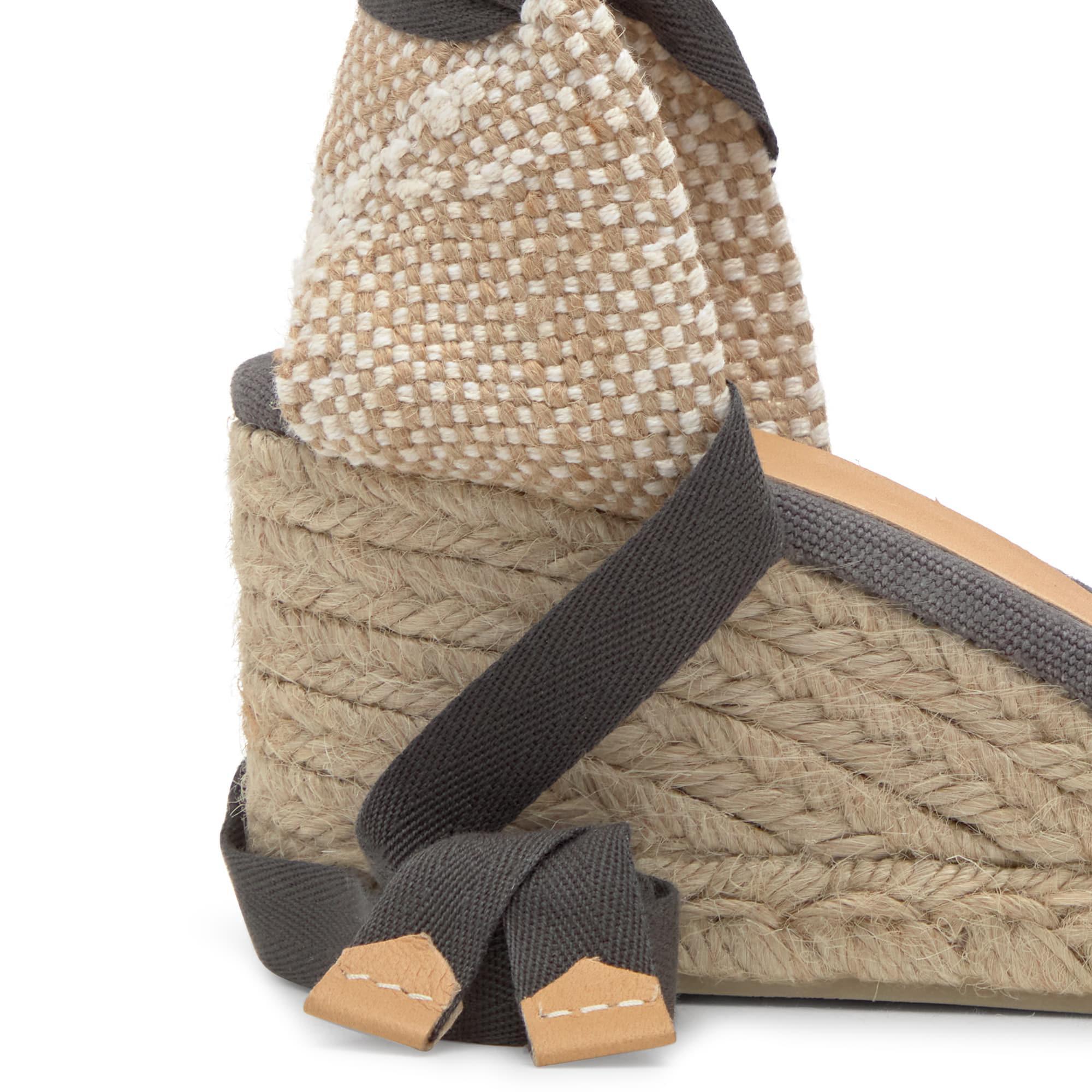 Alpargata de cuña Chiara en algodón orgánico lavado con cierre de cintas